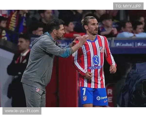 格列兹曼新角色闪耀法国中场：从前锋到全能组织核心