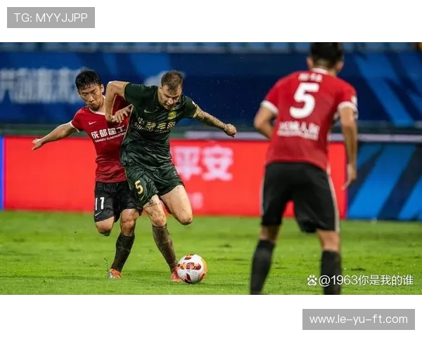 成都蓉城爆发式崛起,黑马气质尽显足坛 成都蓉城爆发式崛起,黑马气质尽显足坛