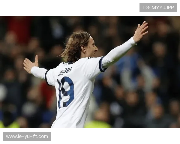 莫德里奇精准输送妙传，克罗地亚进攻再现大师级组织